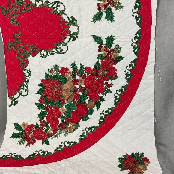 Vintage RED pre quilted Christmas holiday fabric crafting project 2 HUGE panels - Picture 6 of 11